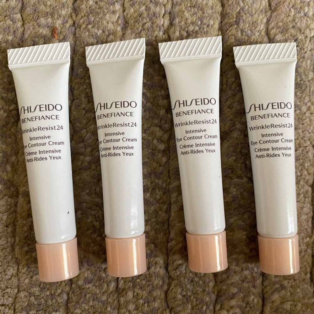 Shiseido Benefiance WrinkleResist24 intensive e eye contour creme